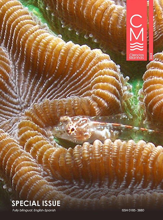 Cover picture: A small fish (Emblemariopsis pricei) camouflages itself perfectly in Diploria labyrinthiformis. Photograph taken in August 2015 in Roatán, Honduras.